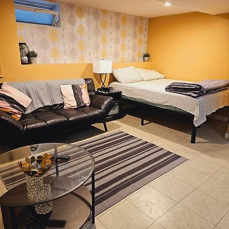 Warm Queens Apartment 5 Min From Laguardia 1 Min From Train New York Exterior foto